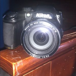 Nikon Coolpix B500